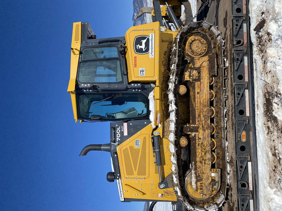 2020 JOHN DEERE 700L