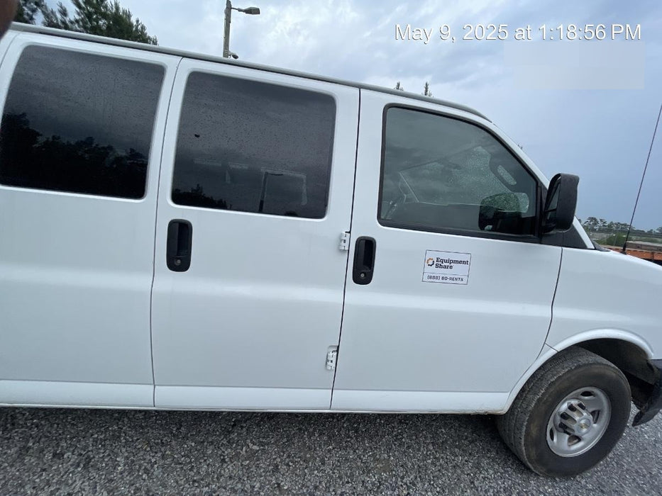 2023 CHEVROLET Express Van - Rental