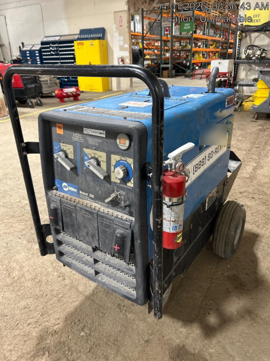 2019 Miller Electric BOBCAT 250 Standard w/Running Gear, Bracket, Hose