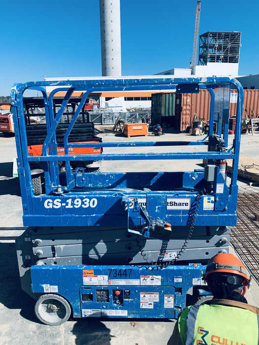 2020 Genie GS-1930 Fixed rails with chain entry gate - Pre A92.20