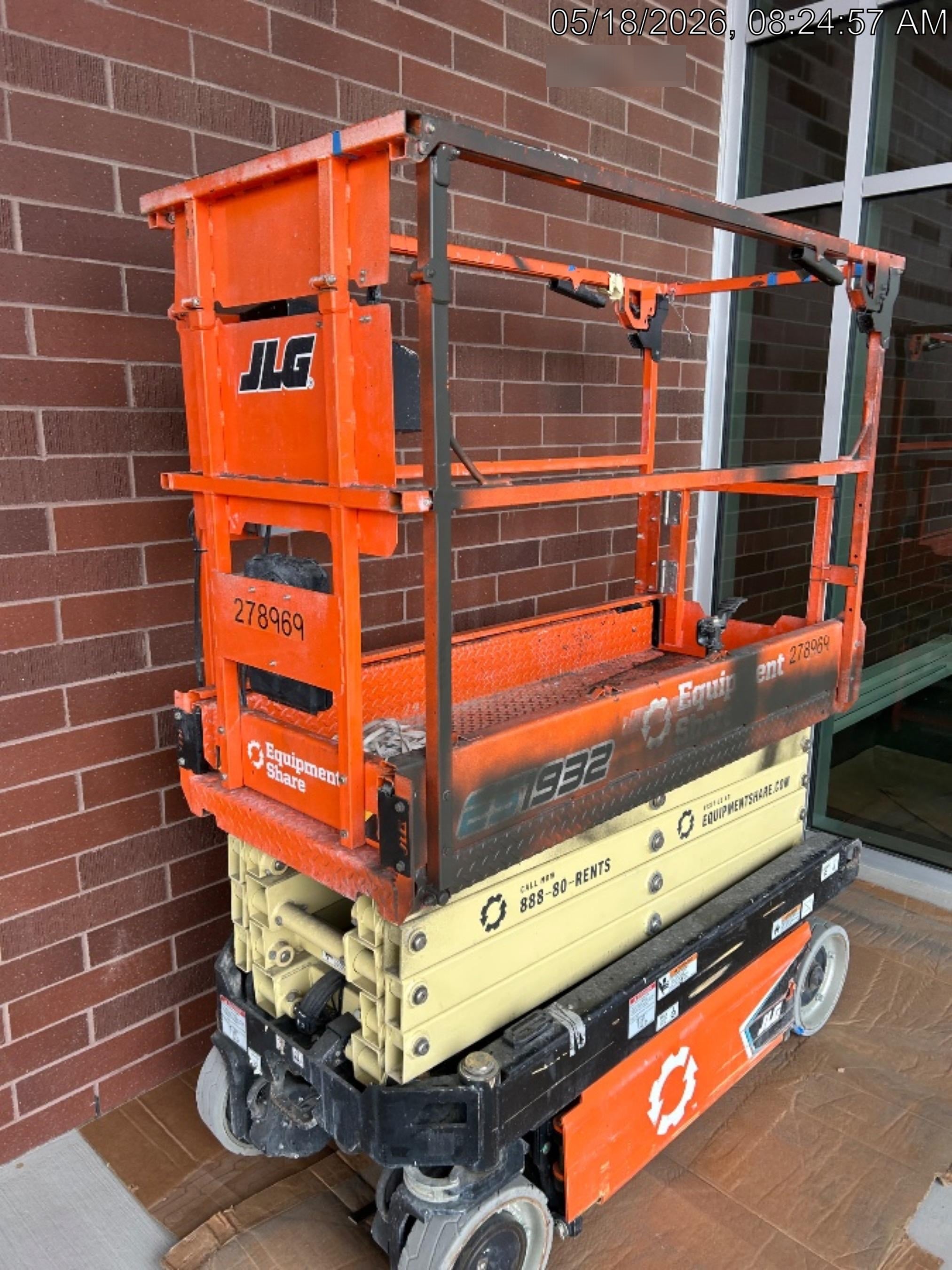2022 JLG ES1932