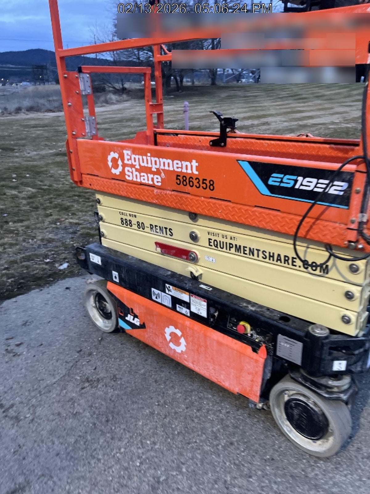 2025 JLG ES1932