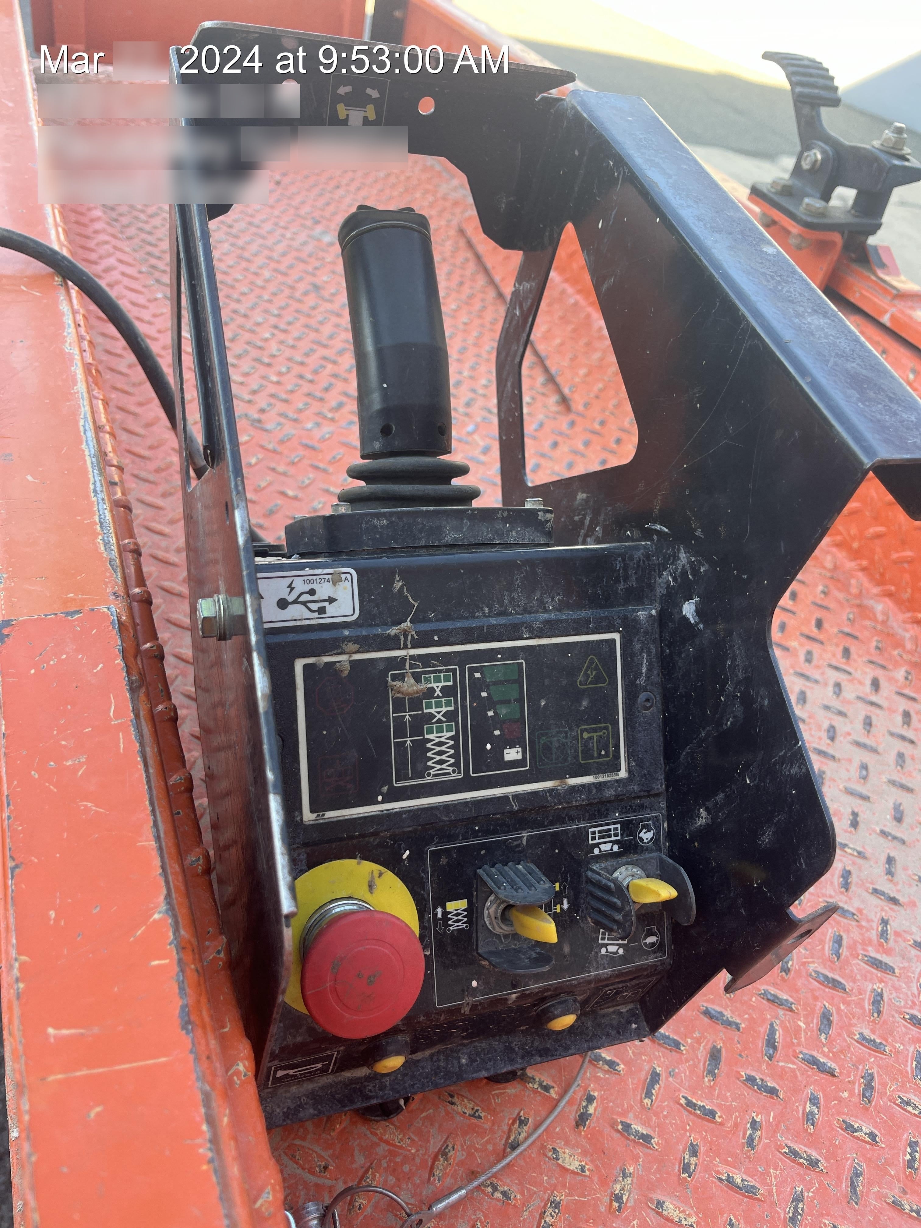 2022 JLG ES2632