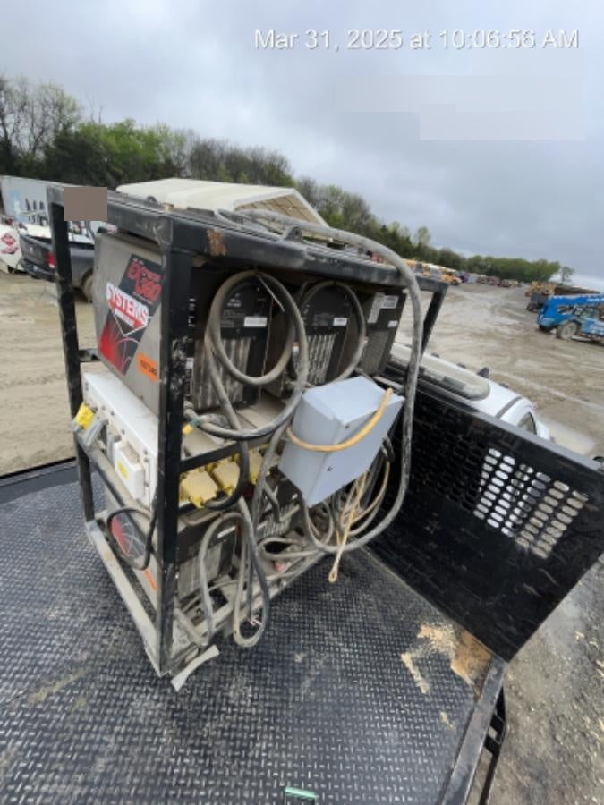 2021 MILLER ELECTRIC XMT 350