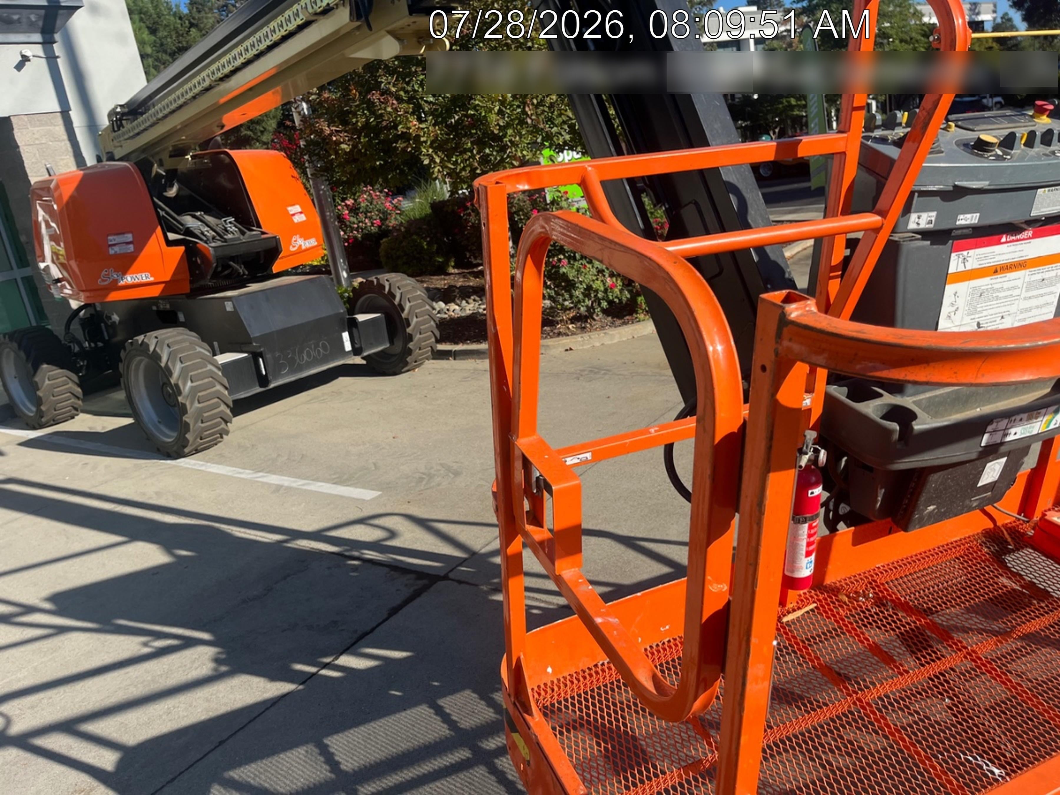 2025 JLG 660SJ