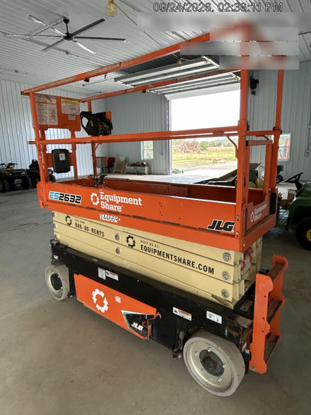 2022 JLG ES2632
