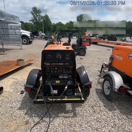 2021 Lincoln Electric Vantage 322 Vantage 322 Ready Pak 3 w/ Decals, ORANGE (includes trailer, cable rack, fender light kit) NO Telematics