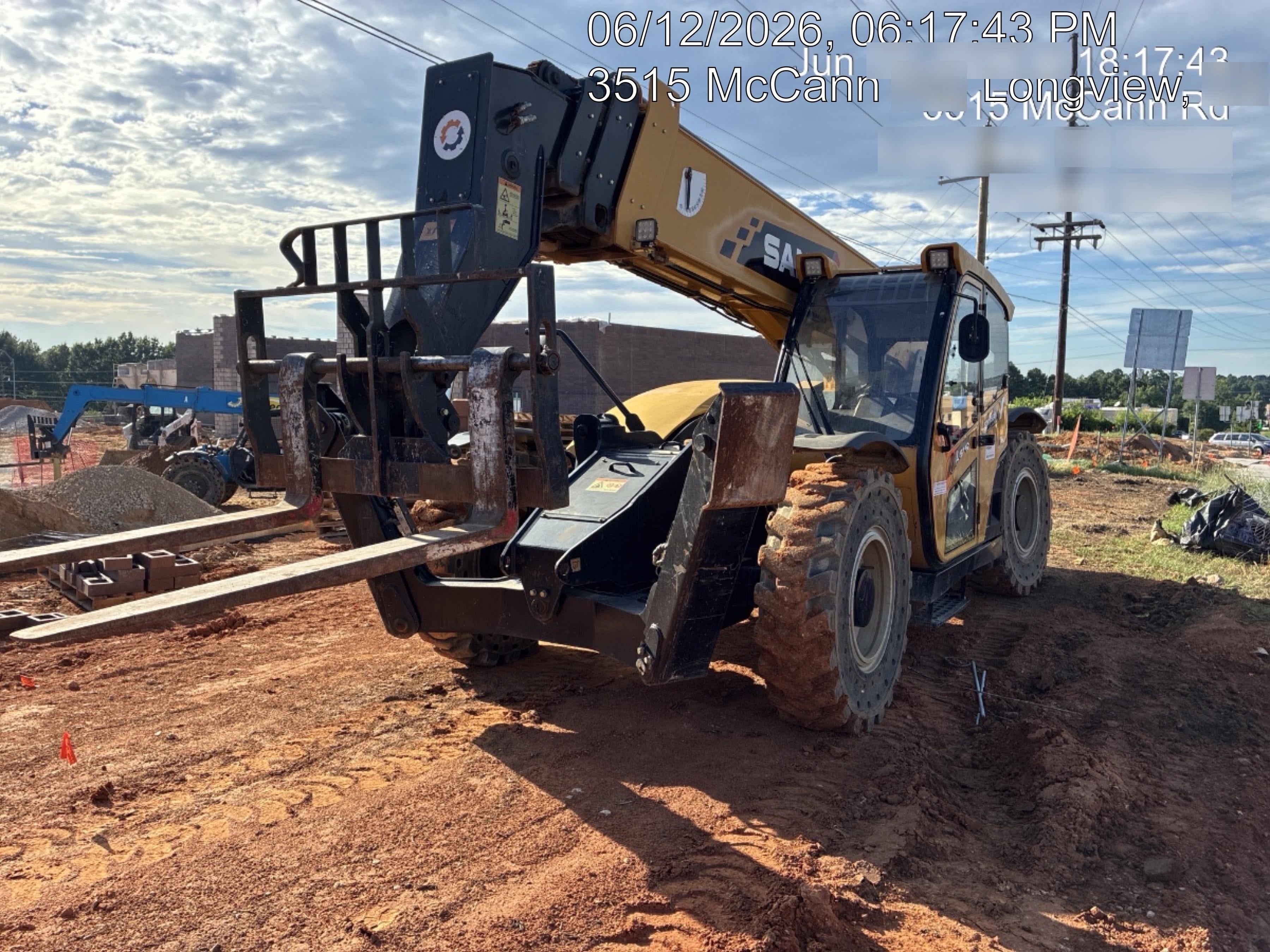 2022 SANY STH1056