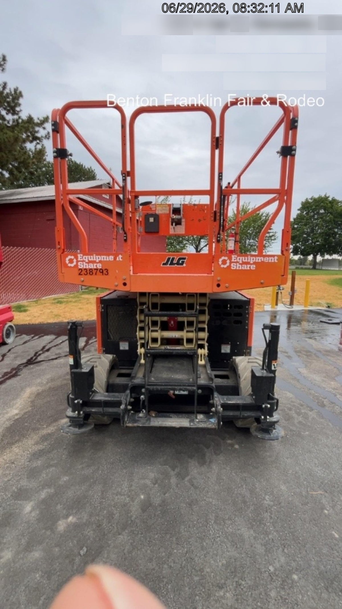 2022 JLG RT3369
