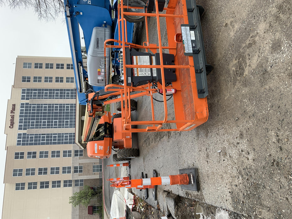 2019 JLG 660SJ
