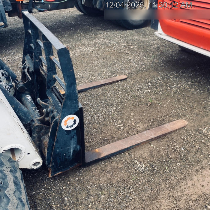 2020 ARROW MATERIAL HANDLING 60" Pallet Forks - Arrow