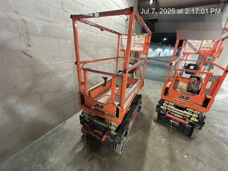 2021 JLG ES1330L