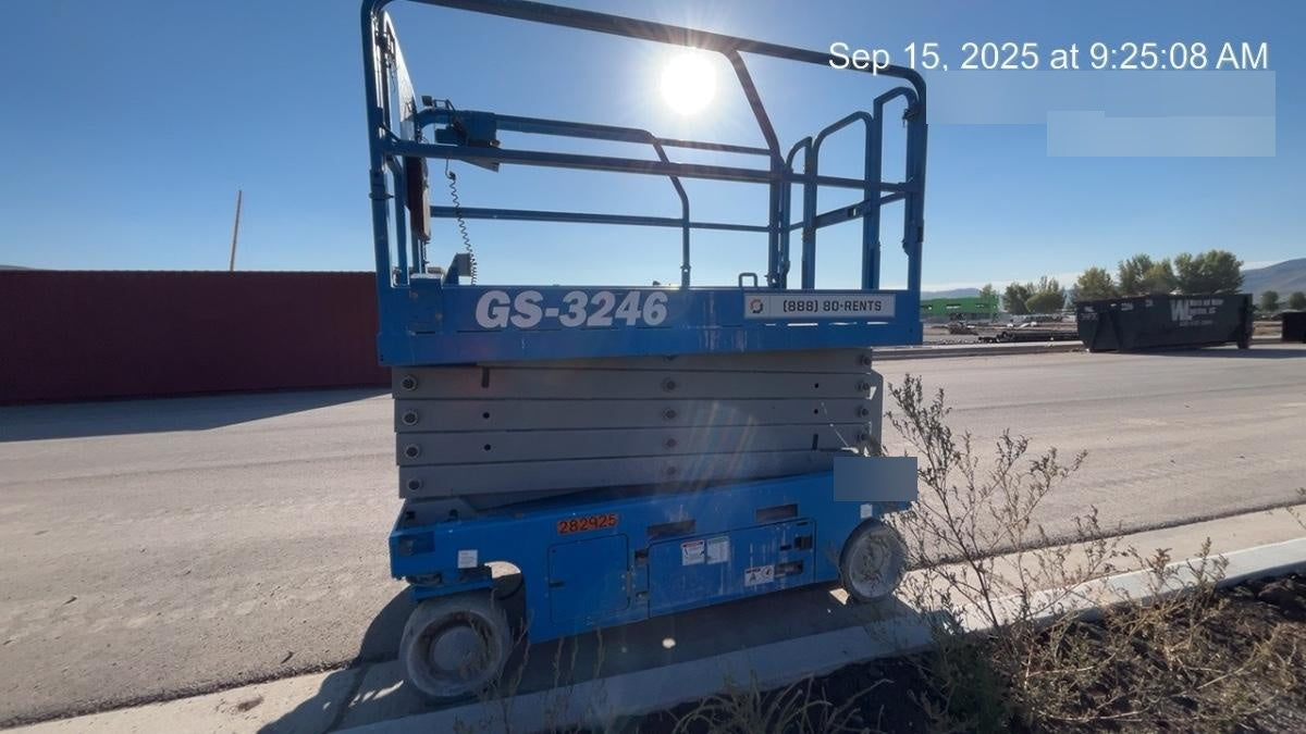 2022 GENIE GS-3246