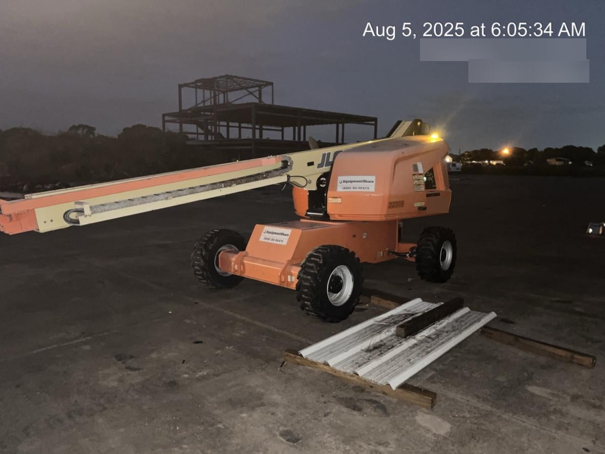 2019 JLG 460SJ