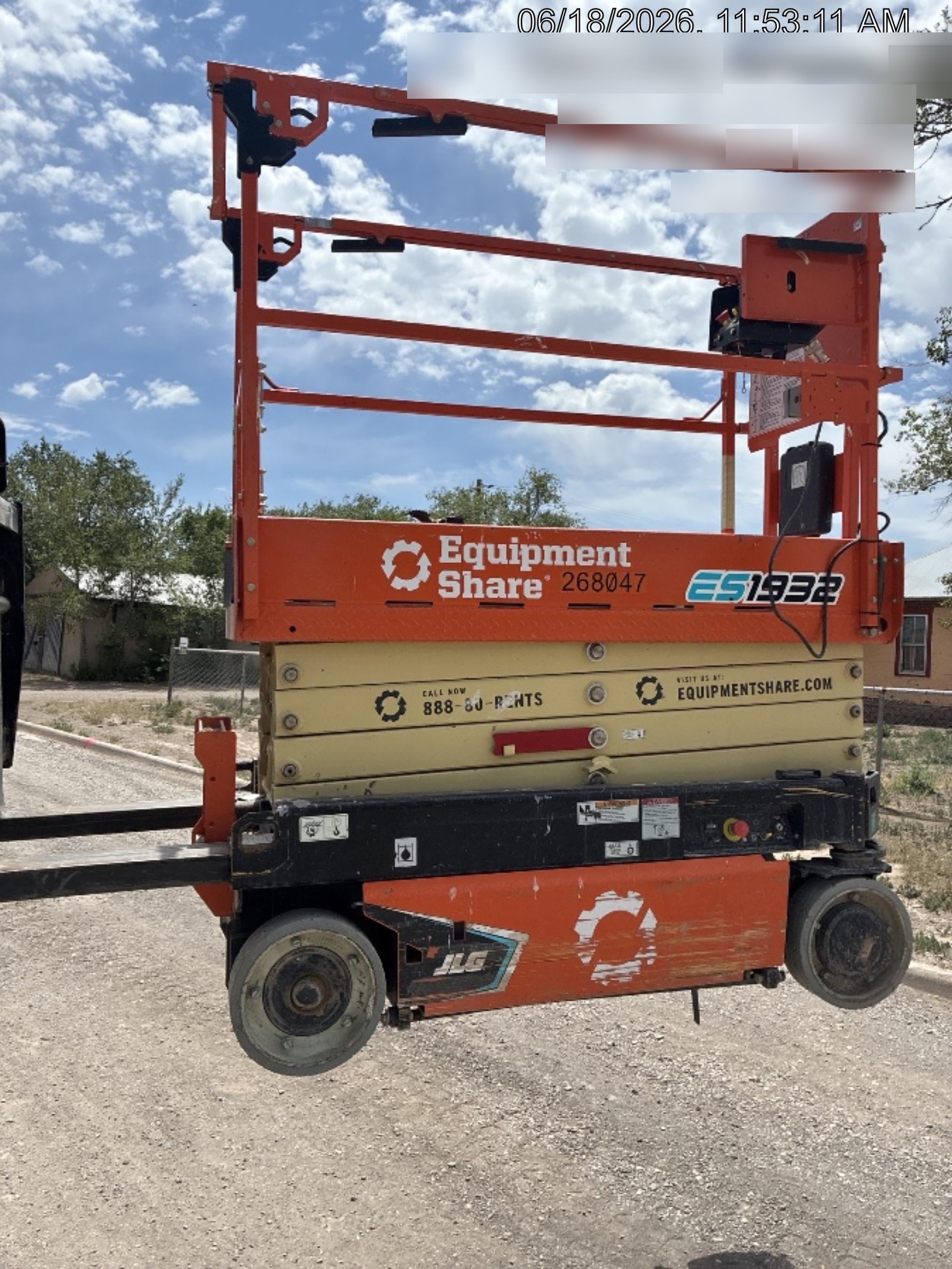 2022 JLG ES1932