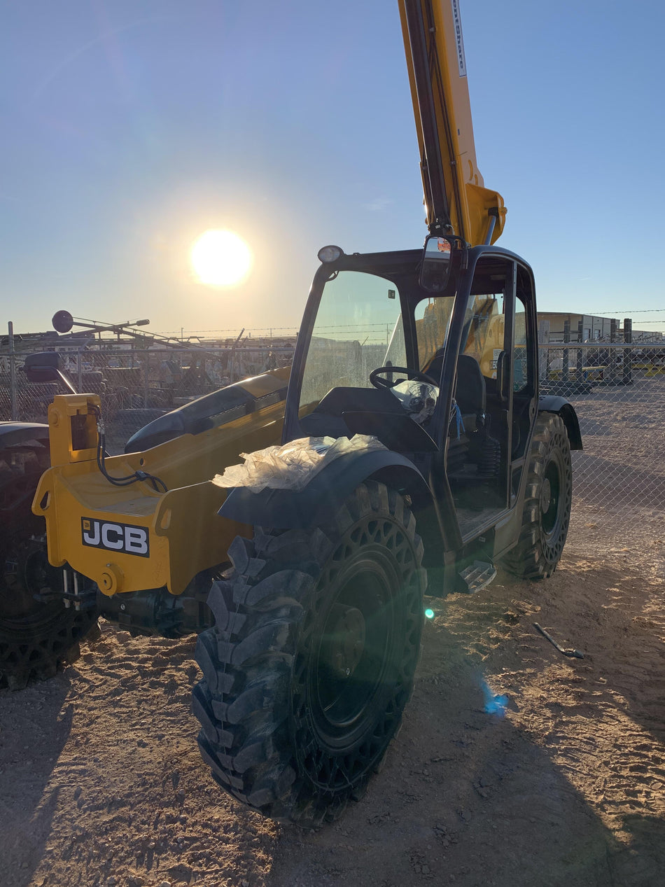 2021 JCB 509-42
