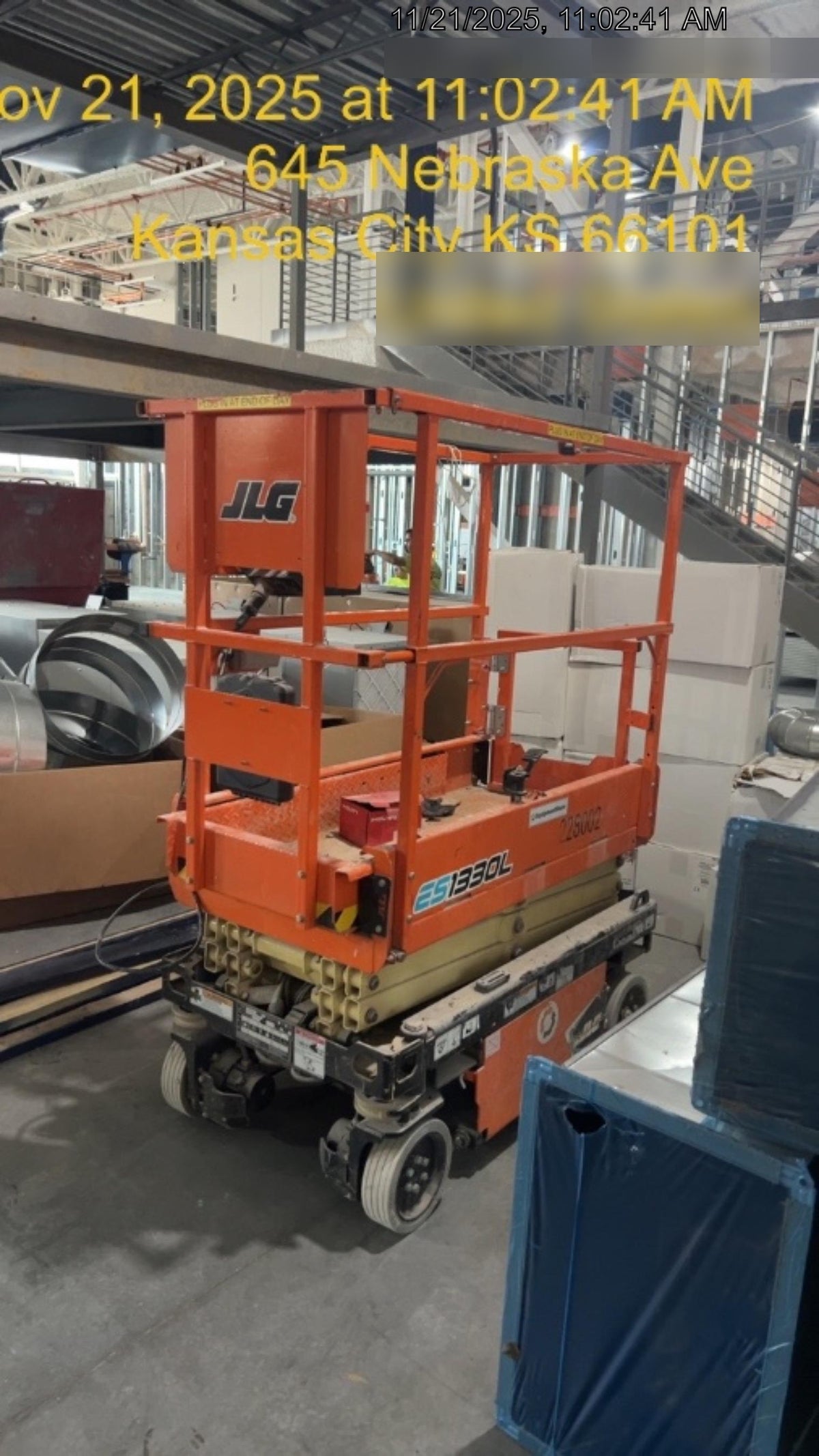 2022 JLG ES1330L