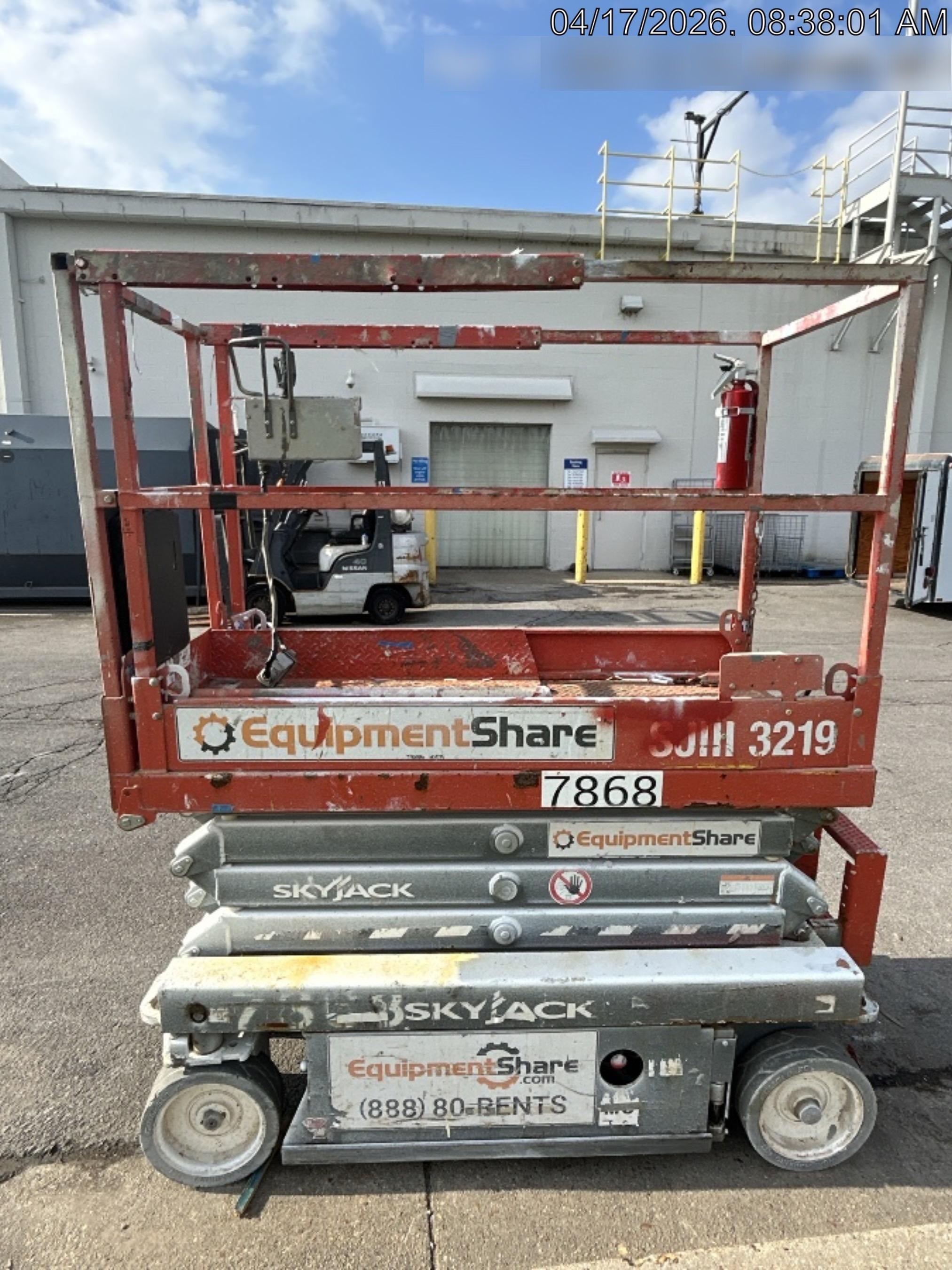 2018 Skyjack SJIII-3219 Skyjack SJIII3219 Scissor Lift w/Trojan Batteries