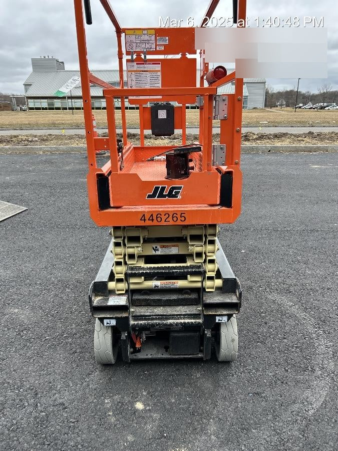 2024 JLG ES1932