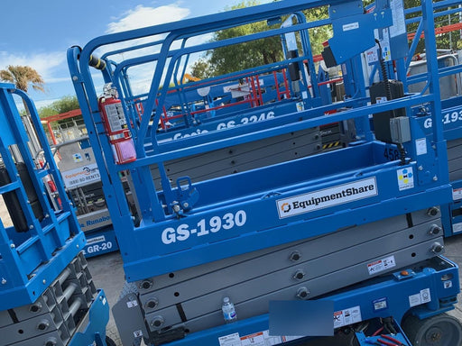 2019 Genie GS-1930 Fixed rails with chain Entry