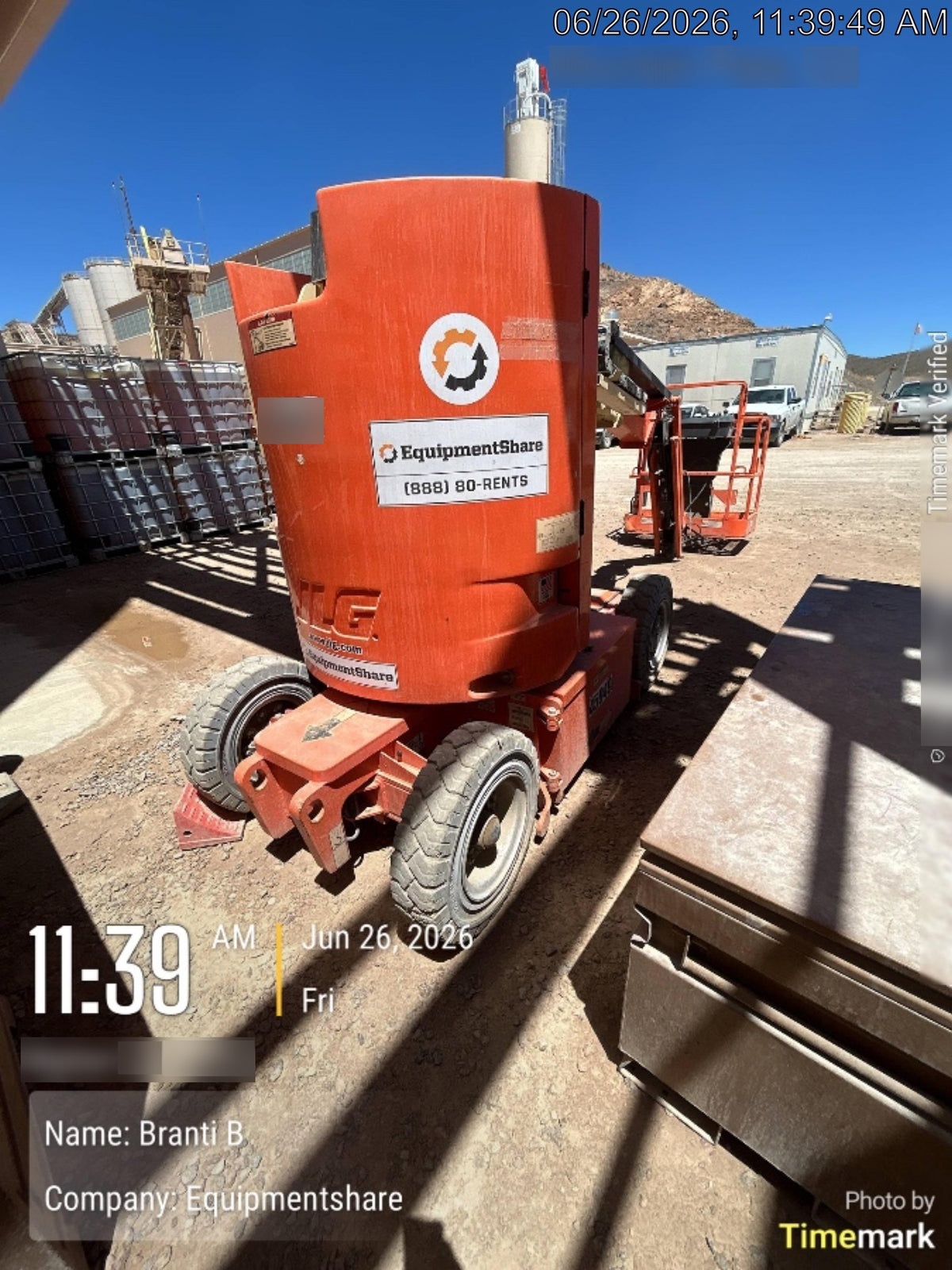 2019 JLG E300AJP