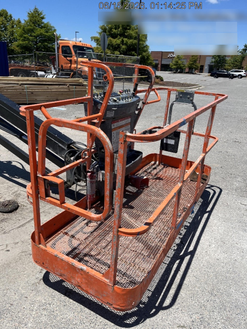 2023 JLG 660SJ