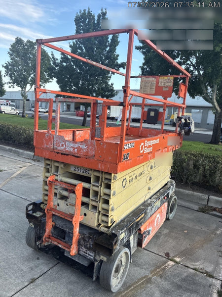 2022 JLG ES3246