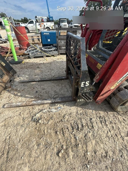 2019 PALADIN 48" Pallet Forks - Paladin