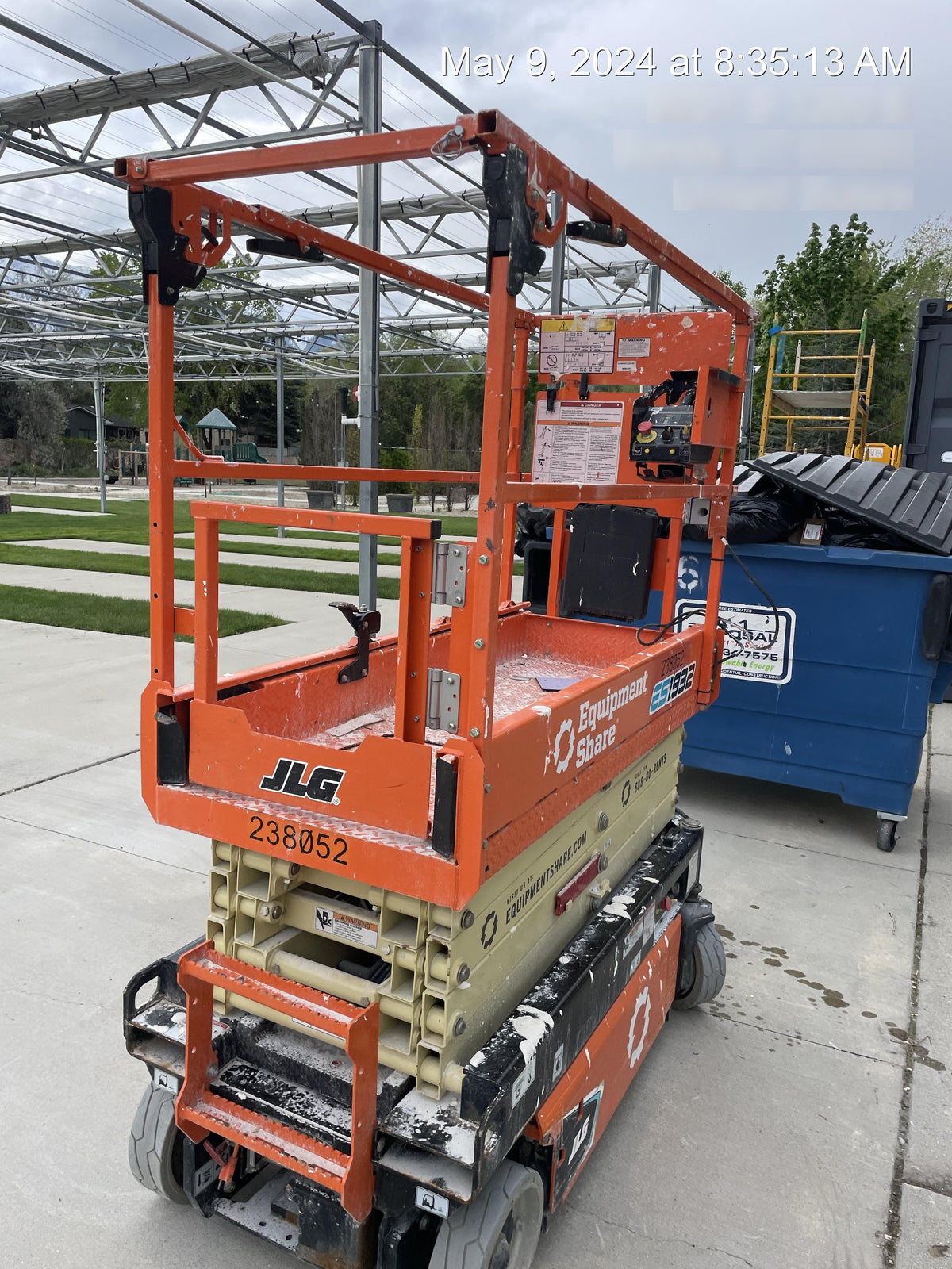 2022 JLG ES1932