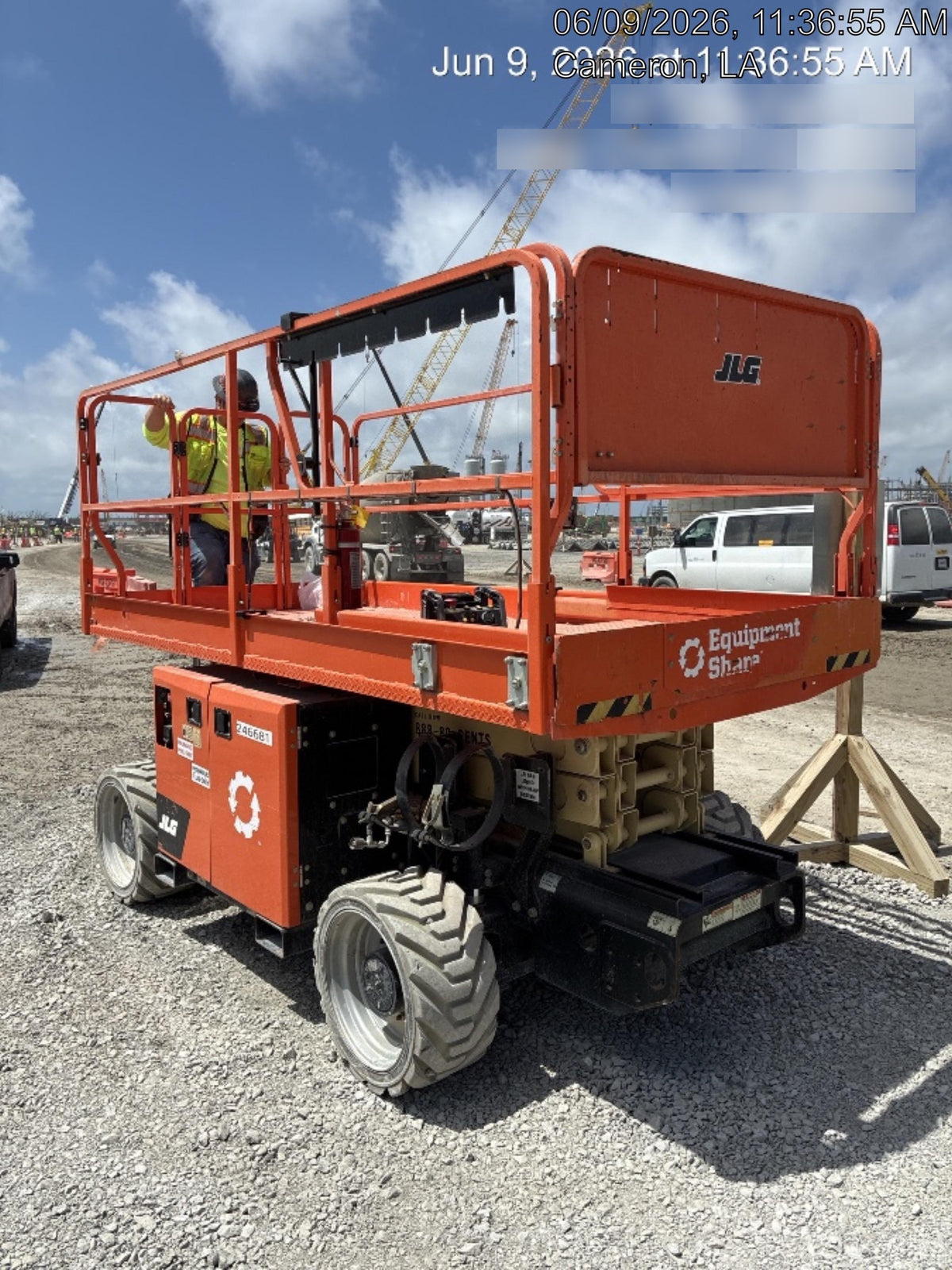 2022 JLG RT2669