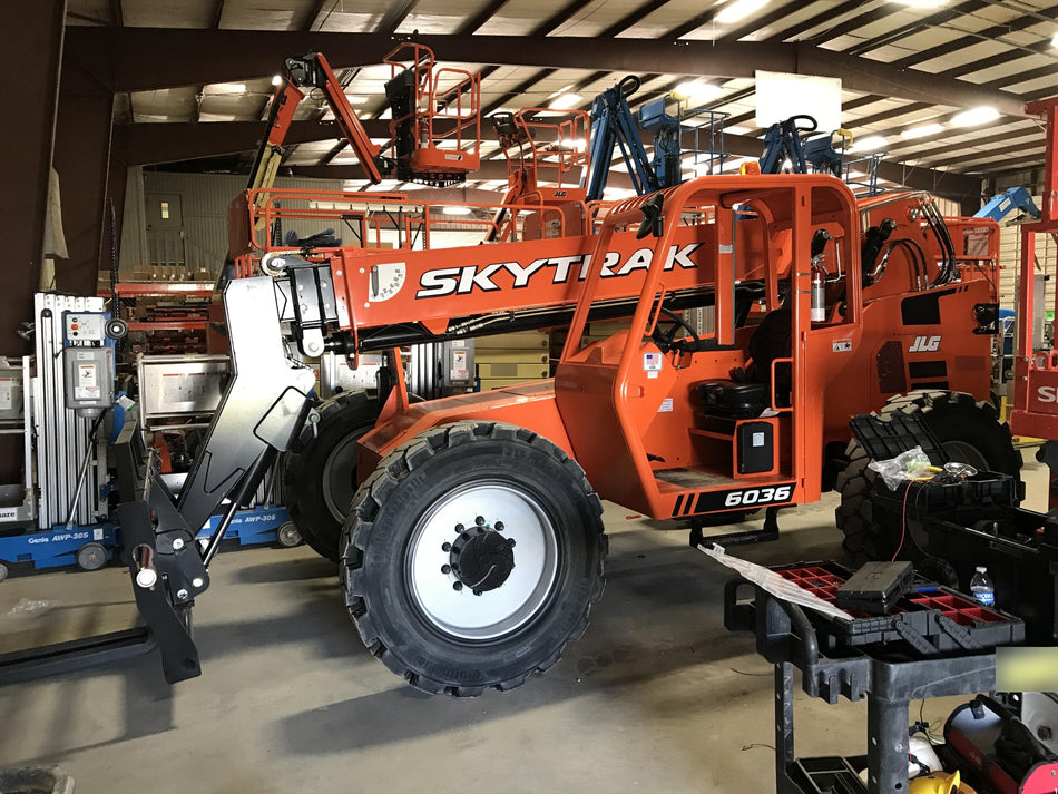 2019 Skytrak 6036 Canopy, Solid Tires, LED Work Lights, Beacon w/72" Carriage, 48" Pallet Forks