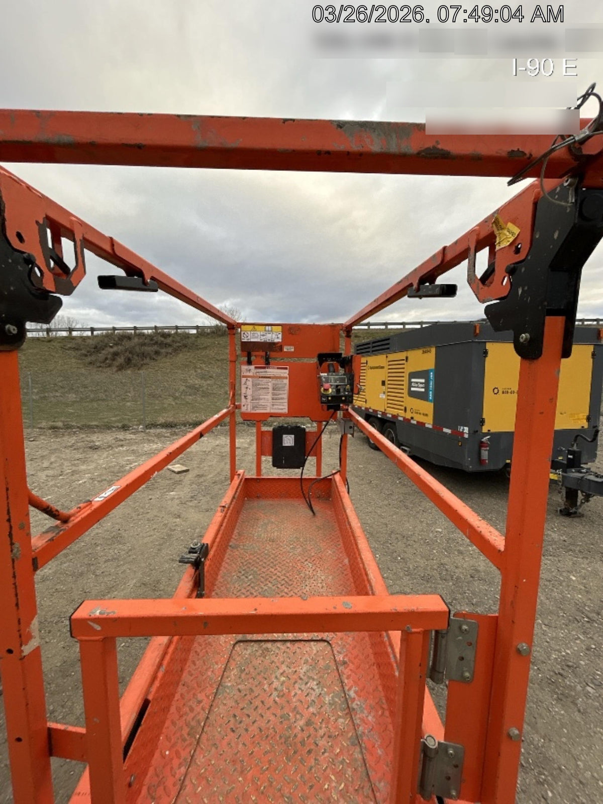 2022 JLG ES1932