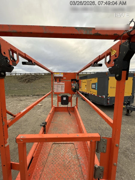 2022 JLG ES1932
