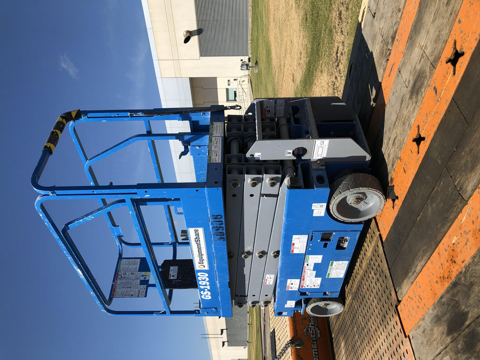 2019 Genie GS-1930 Fixed Rails with Chain Entry