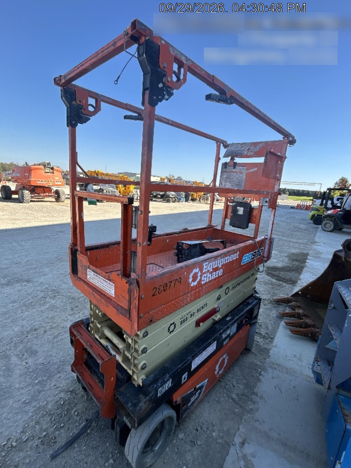 2022 JLG ES1932