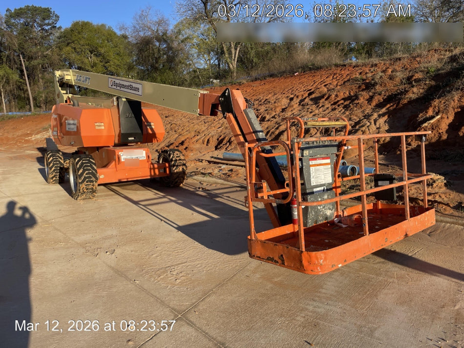 2019 JLG 800AJ