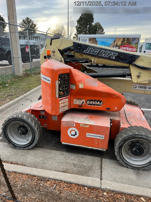 2019 JLG E450AJ