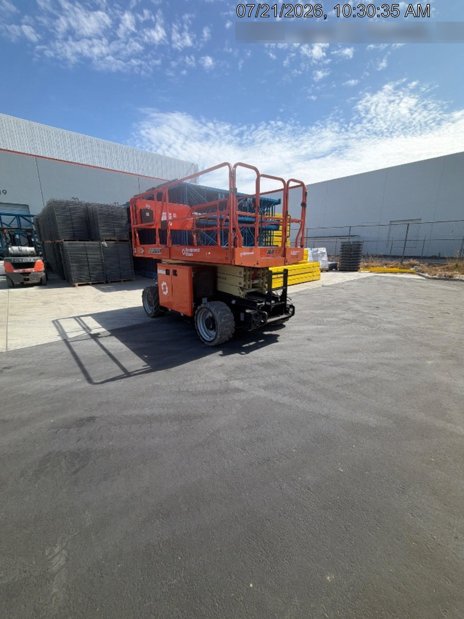 2022 JLG RT2669
