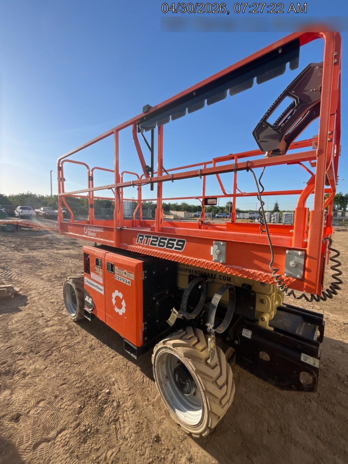 2022 JLG RT2669
