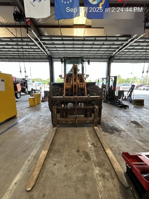 2016 Case 721F CLOSED CAB, JRB 416 STYLE HYD COUPLER