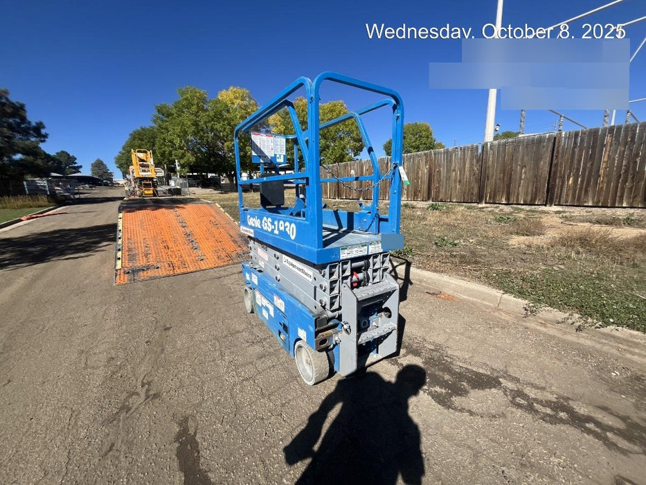 2018 Genie GS-1930 Genie GS-1930 w/Fixed Rail, Chain Entry