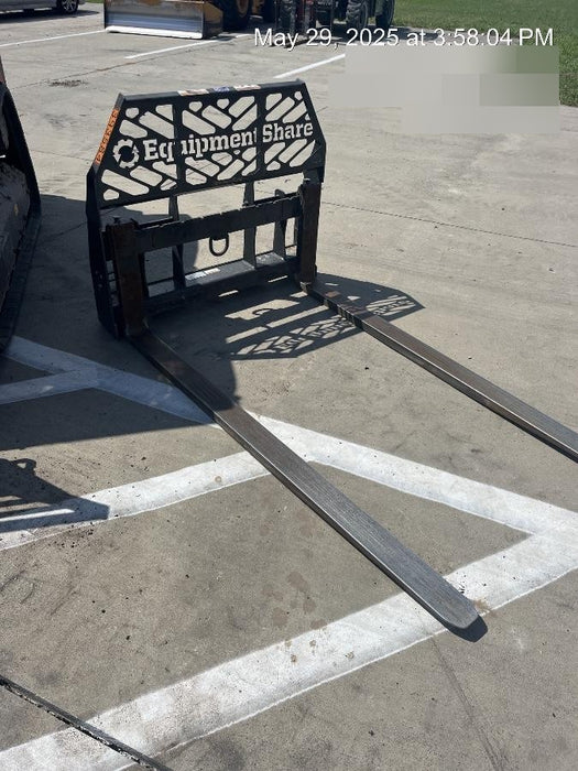 2024 ARROW MATERIAL HANDLING 48" Pallet Forks - Arrow