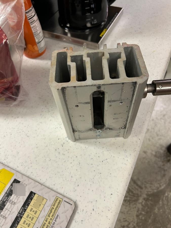 2021 HILTI DD250E