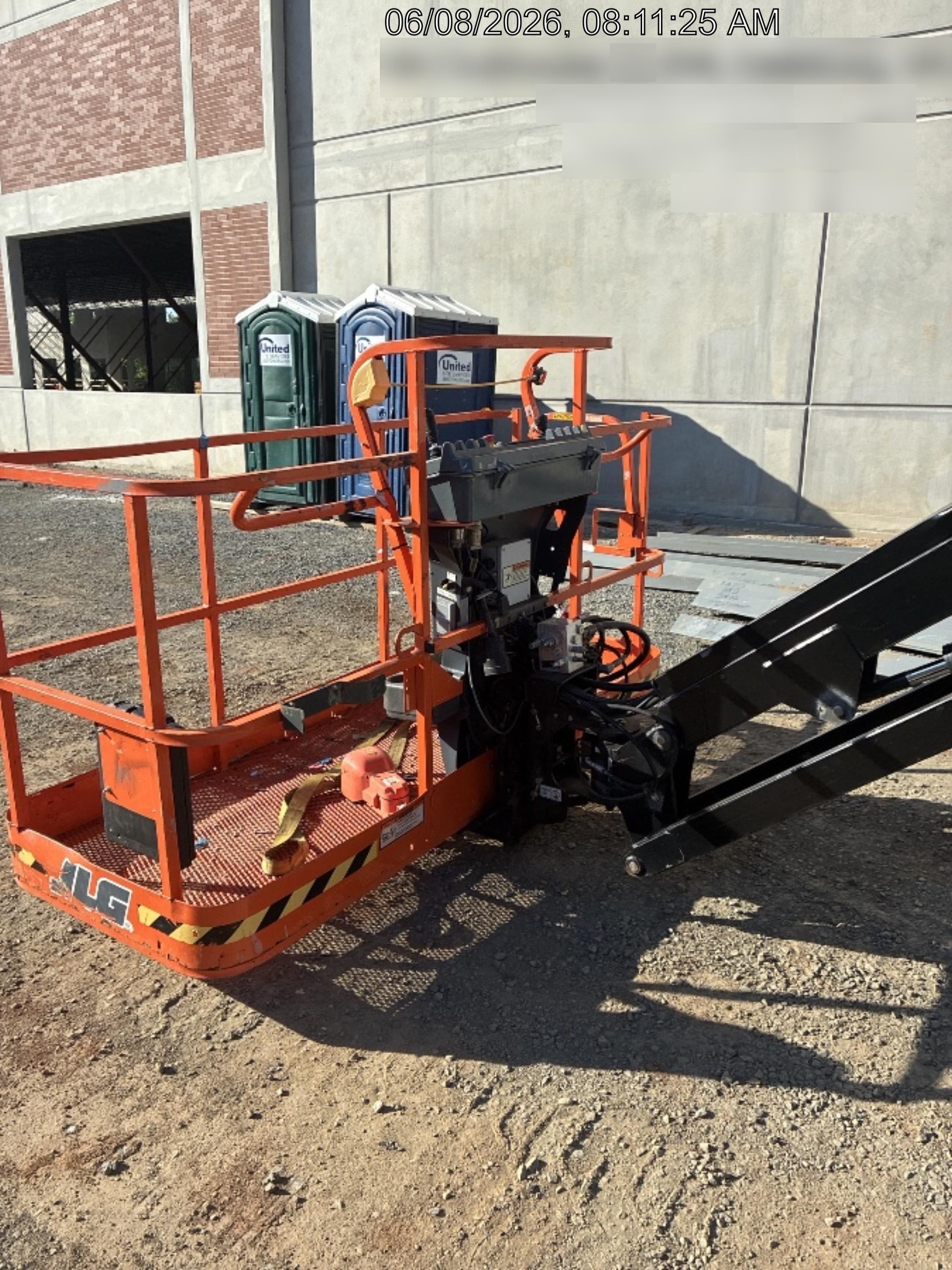 2023 JLG 660SJ