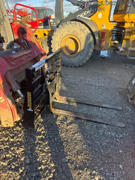 2025 ARROW MATERIAL HANDLING 48" Pallet Forks - Arrow