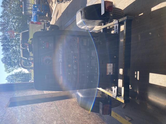 Lincoln Electric Vantage 322 Lincoln Vantage 322 Welder w/Trailer