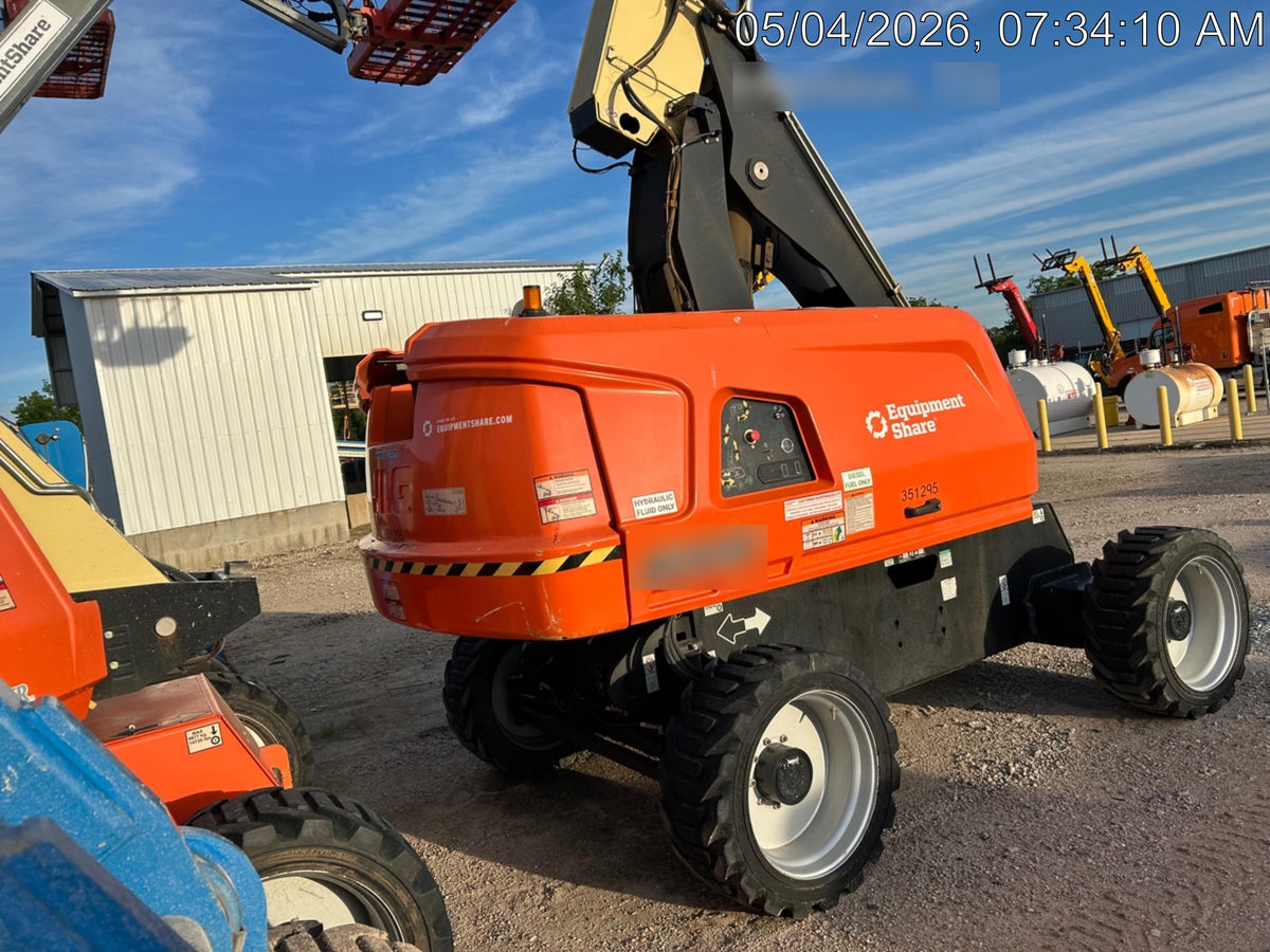 2023 JLG 600S