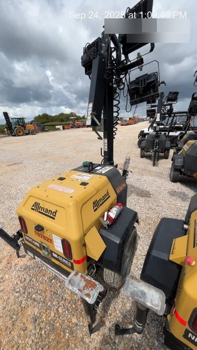 Allmand NLV3GR (4) LED Light Fixture 350W, 23' Vertical Mast, 3kW Prime, Towable, Deep Sea L401, Leveling Jacks, Yanmar T4F 5.8hp