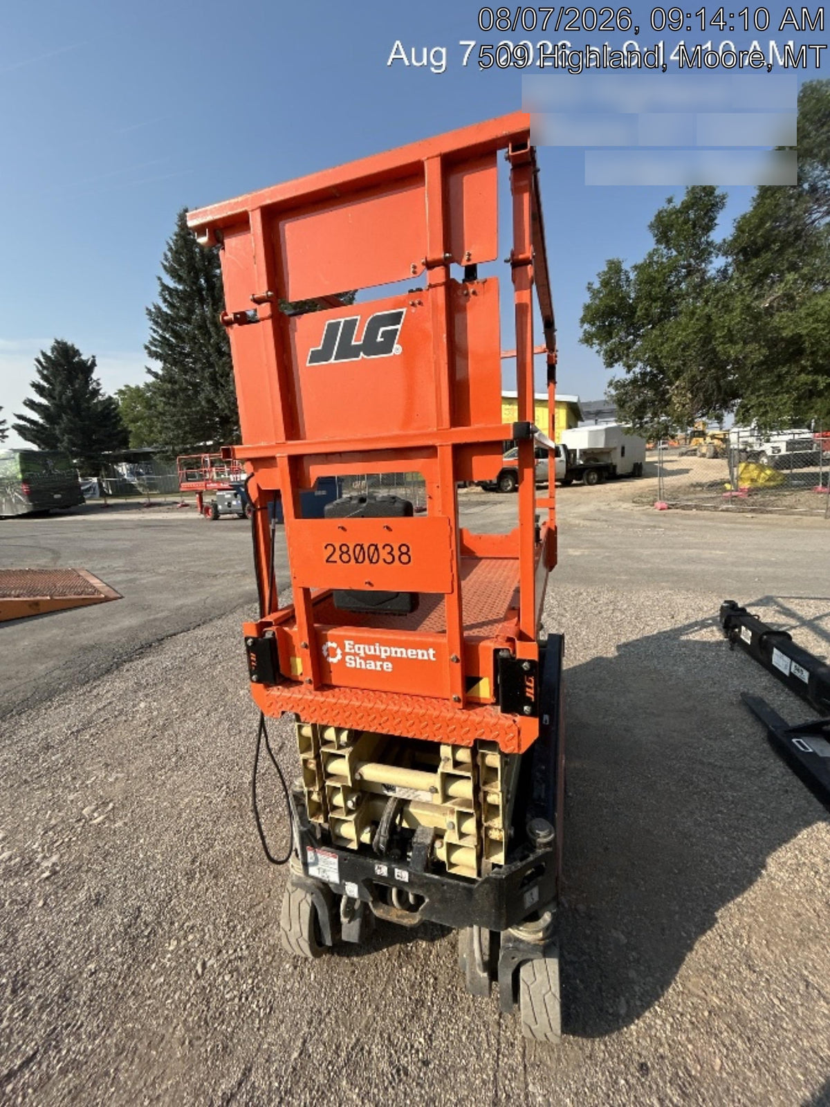 2022 JLG ES1932