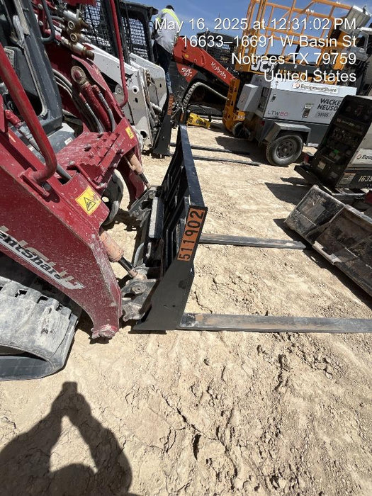 2025 ARROW MATERIAL HANDLING F5100CB - 72"